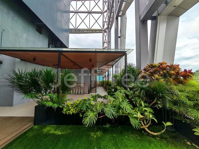5 Bed Condo for Rent in  UIC Building - Image 3